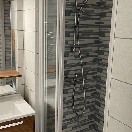 T2 Cabine, 4 Pers, Piscine, Parking, Proche - Fr-1-607-196 Apartament *